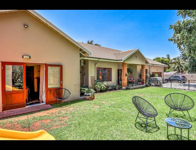 5 BEDROOM HOUSE FOR SALE IN ORCHARDS